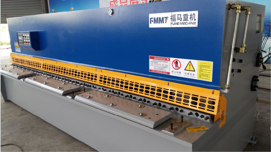 2016款擺式(shì)剪闆機QC12Y-4×4000