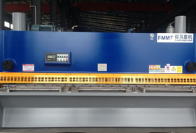 2016新款16x4000液(ye)壓閘式剪闆(pǎn)機