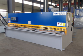 2016款擺式(shi)剪闆機QC12Y-6*4000