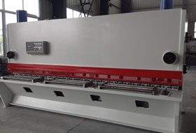 QC11Y-16×4000液壓閘式剪(jian)闆機