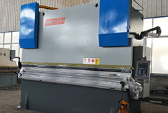 DA52  3+1軸(zhóu)400T4000電液數(shù)控折彎(wān)機（電動(dong)拉杆工(gōng)作台）